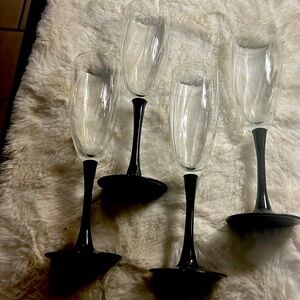 Vintage Black Stem Champagne Glasses, Set of 4

80's Art Deco Barware